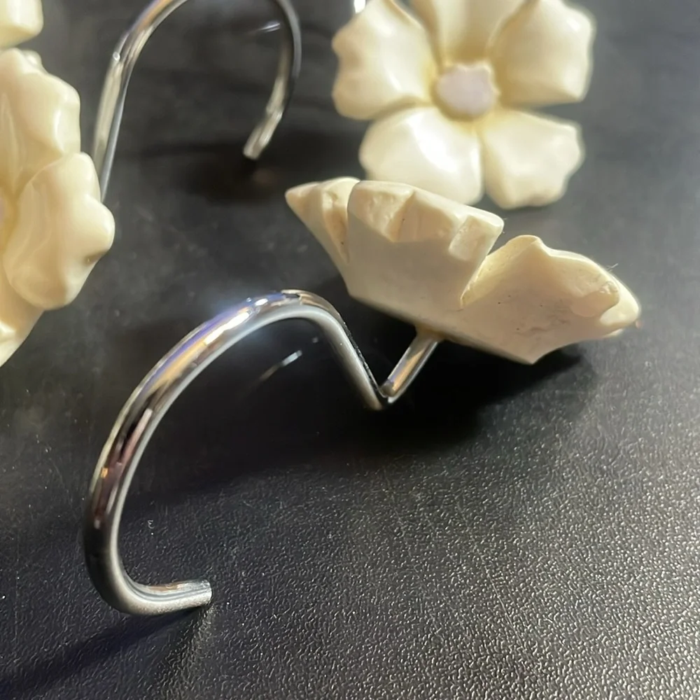 Cream Floral cottage core Shower Curtain Hooks